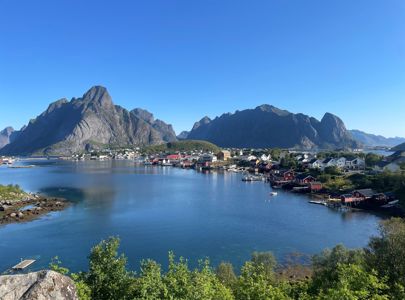 Sykkeltur gjennom Lofoten | Cycling Through the Lofoten Islands | Discover Norway