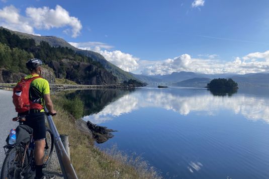 Sykkeltur sør for Bergen | The Islands South of Bergen by Bike | Discover Norway