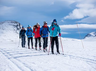 Skitur eller trugetur i Rondane | Skiing or Snowshoeing in Rondane | Discover Norway