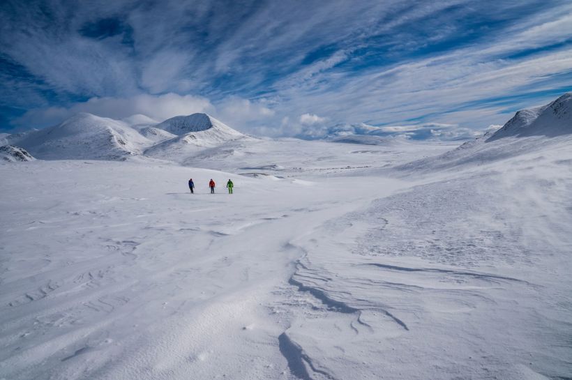Skitur eller trugetur i Rondane | Skiing or Snowshoeing in Rondane | Discover Norway