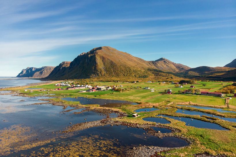 Sykkeltur langs Ishavskysten | Arctic Coast Cycling | Discover Norway