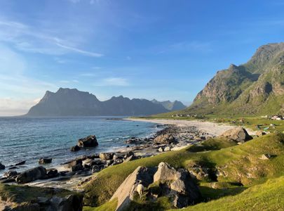 Sykkeltur gjennom Lofoten | Cycling Through the Lofoten Islands | Discover Norway